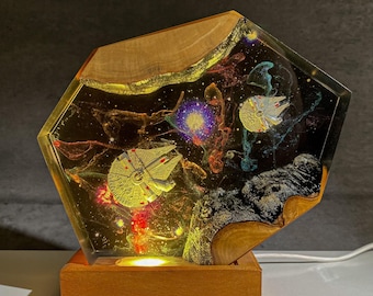 Millenium Falke Lampe - Galaxy Epoxy Weltraum Licht, Raumschiff LED Lampe, Star Wars Decor, handgemachte Sci-Fi Geschenk für Ihn