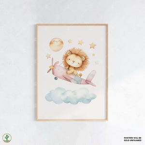 Fliegender Löwe Poster | Kunstdruck Kinderzimmer | Niedliches Babyzimmer Dekor | Poster für Kinder | Druckbare Babyzimmer Kunst
