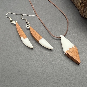 Unique Handmade Resin  Wood Jewelry Set – Minimalist Earrings & Necklace – Lightweight, Nature-Inspired - Timeless Gift