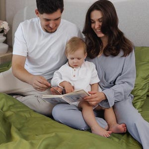 Green bedding set - Sateen sheet single or double set, Queen or kind size bed set, Natural material Bedding set full, Housewarming gift