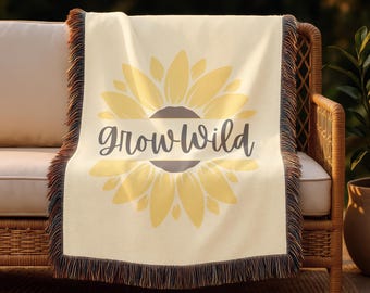 Boho blommig vävd filt, mysig heminredning, present till naturälskare, boho vibbar, solrosfilt, odla vilt present till henne, varm filt