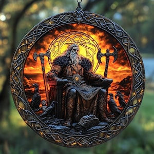 Atrapasol de cristal vikingo de Odín, decoración para ventana inspirada en la mitología nórdica, regalo personalizado y poderoso para él, decoración para el hogar inspirada en el antiguo guerrero. imagen 2