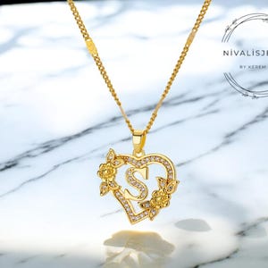 Collar de oro con inicial de corazón para mujer: colgante con alfabeto de la A a la Z, cadena de acero inoxidable, regalo de cumpleaños personalizado.