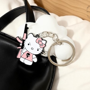 Funny Pink Kitty AK47 Keychain – Kawaii Anime Cat Metal Bag Charm, Cute Backpack Pendant, Gift Toy for Kids & Kitty Lovers
