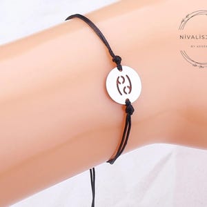 Bracelet Zodiaque Femme – 12 Signes, Carte Dorée Noire, Bijou Réglable Astro Cadeau