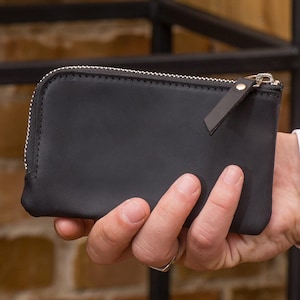 Kleiner Leder Reißverschlussbeutel, Leder Geldbeutel mit Initialen, personalisierter kleiner Beutel, Monogrammierter Münzbeutel, handgemachter Reißverschluss Beutel