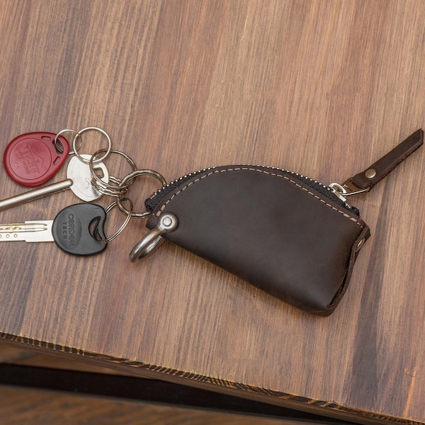 Leather key holder pouch, Leather key organizer, Personalized key pouch, Key case zip leather, Leather car key case, Custom key holder