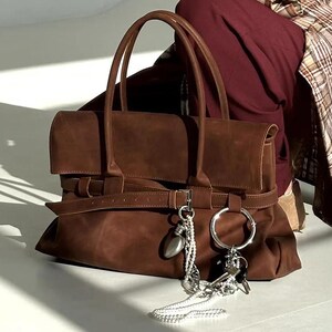 Lederhandtasche für Frauen, Elegante Ledertasche, Große Lederhandtaschen, Stilvolle Ledertasche, Damenleder Schultertasche, Maßgefertigte Handtasche