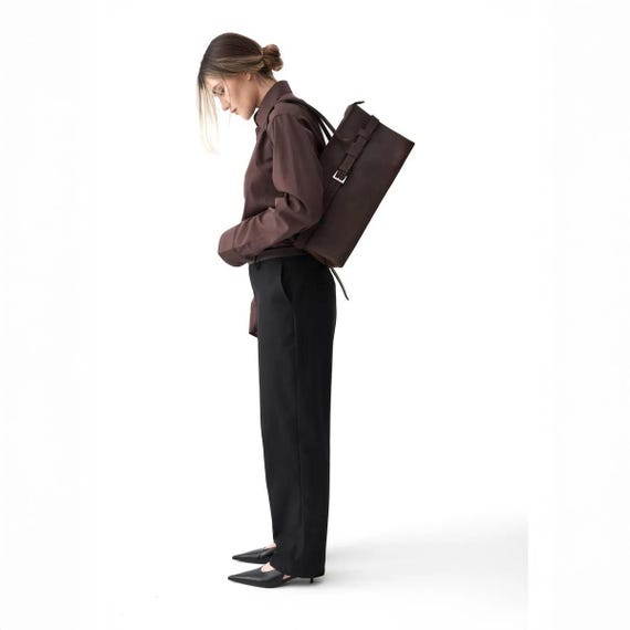 Leather shoulder handbags, Leather baguette bags, Stylish leather bag, Womens leather handbag minimalist, Baguette shoulder bag leather