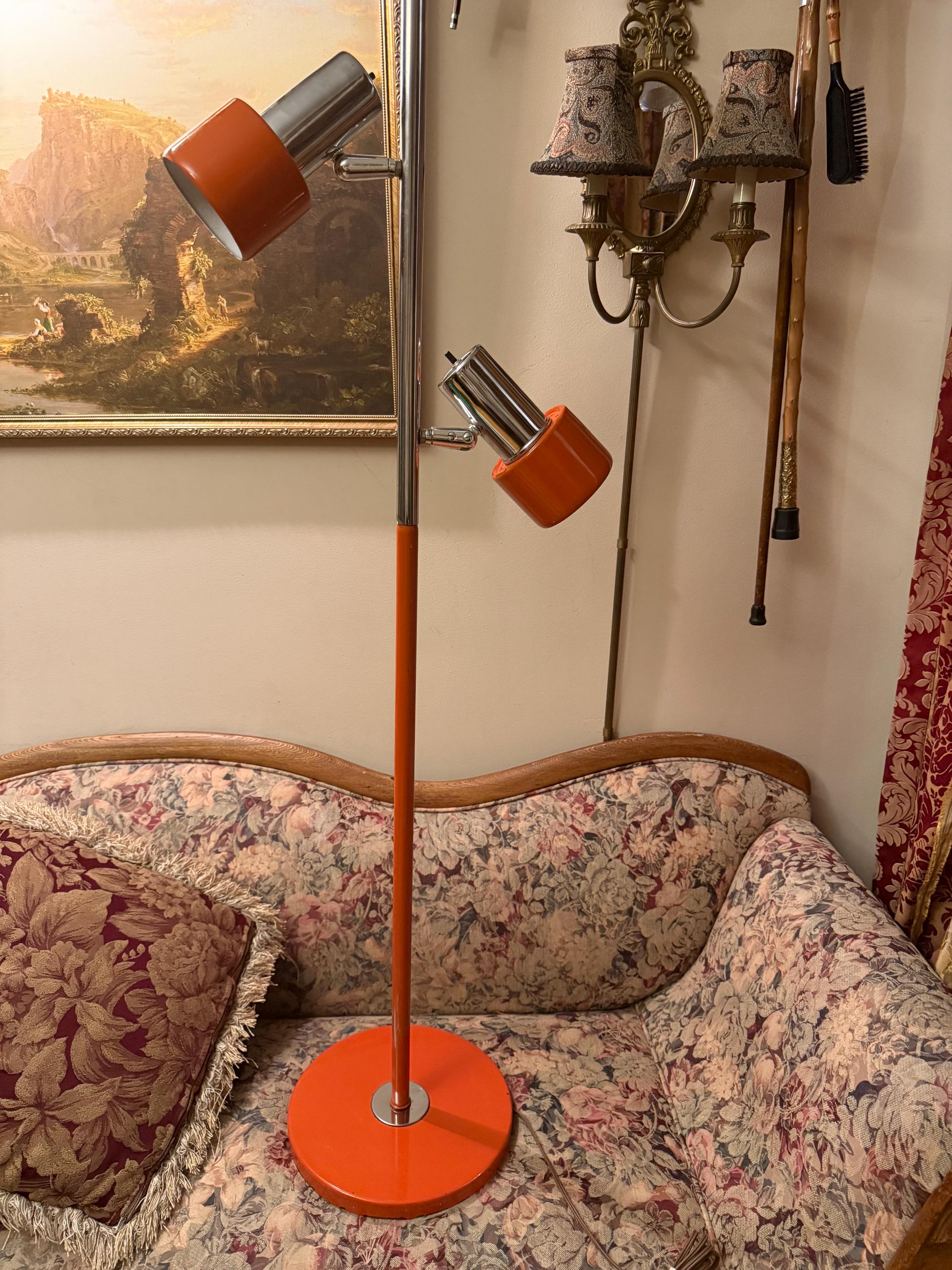 Space Age Floor Lamp - Etsy Canada