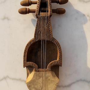 Antique Hand-Carved Nepali Sarangi – Himalayan Folk String Instrument