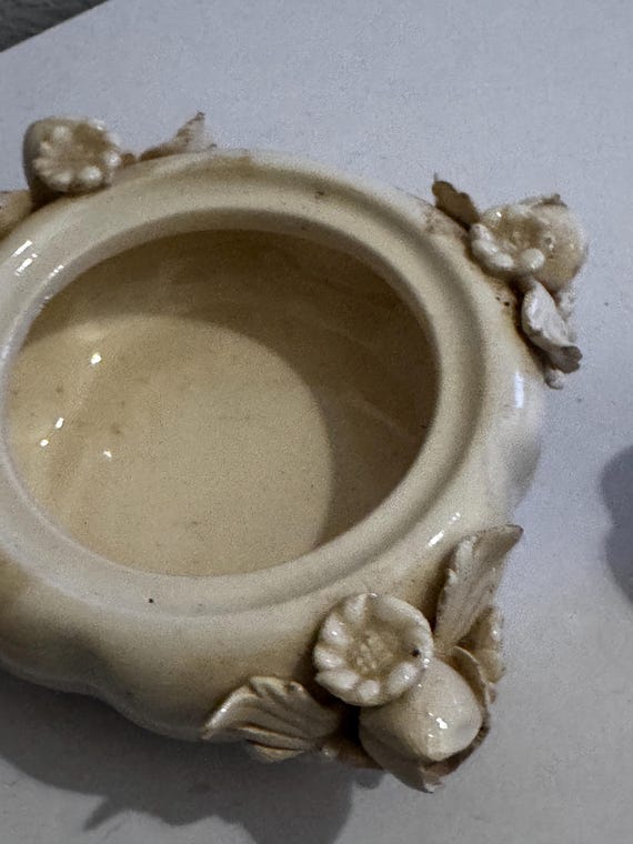 Vintage Italian Capanni Este Ceramic Trinket Box – Romantic Rose Jewelry Casket – Mid Century Shabby Chic Decor – 1950s Italy View 4