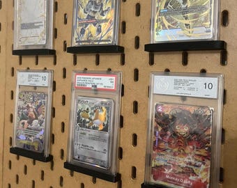 Présentoir/porte-cartes TCG pour IKEA SKADIS, compatible avec les étuis de classement (ex. : PSA, BGS, PG, AOG, CGC) et les porte-cartes magnétiques, pour exposition
