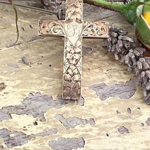 Antique Edwardian 9ct Gold Cross Pendant | Hand Engraved Floral Design | Hallmarked | Vintage / Retro Jewellery Gift