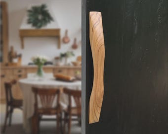 Tirador de puerta de madera de teca hecho a mano: moderno tirador de palanca para gabinete (45 cm de alto)