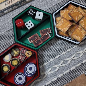 Magnetisk sexkantig bricka: 3D-utskriven brädspelsmarker och tärningsorganisatör