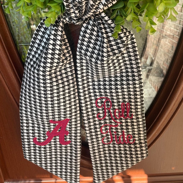 Alabama Roll Tide Embroidered Wreath Sash With Herringbone Fabric