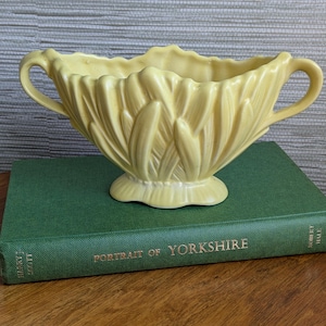 Vintage 1950's Sylvac Yellow Hyacinth Pattern Mantle Vase 2488