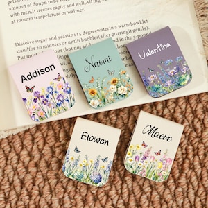Personalized Magnetic Bookmark with Birth Flower, Book Lover Gift, gift for Teachers, book lovers gift, Birthday gifts, book accessories