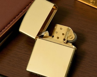 Personalisiertes Messingfeuerzeug - Graviertes nachfüllbares Zippo-Stil Geschenk