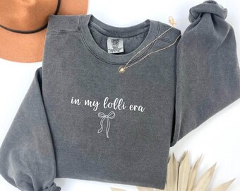 Comfort Colors® Lolli Shirt, Lolli T-Shirt, Lolli Tee, Cute Lolli Shirt, Gift for Lolli, Grandma Gift, Grandmother Shirt, Grandma Mimi Gigi