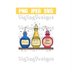 以下が含まれることがあります： 棚に3つのポーションボトルが描かれたイラスト。ボトルは青、黄色、ピンクで、「Moonwater」、「Lucky Potion」、「Love Potion」とラベル付けされています。背景には星と「PNG JPEG SVG」の文字が含まれています。