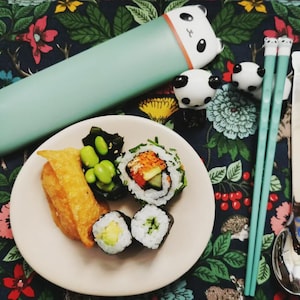 Palillos y cuchara para niños con diseño de panda adorable con caja portátil