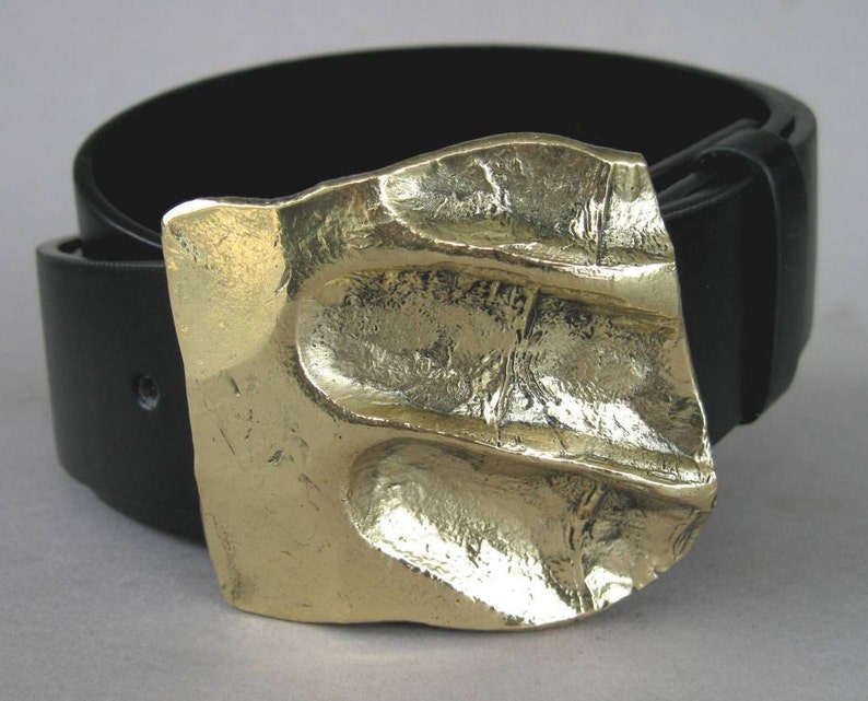 Fingers Belt Buckle image 1