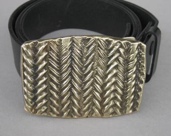 Twisting Hand-made Bronze Belt Buckle
