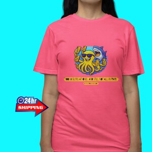 Selfie King Octopus T-Shirt, lustiges Cartoon-Design mit Hai-Überraschung, schrulliges Sea Life Humor T-Shirt