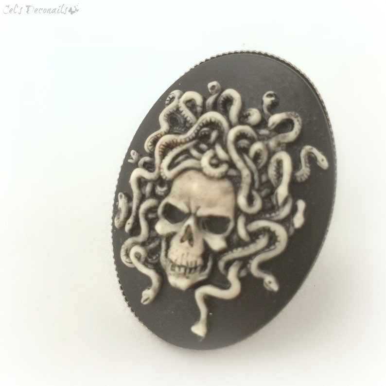 Medusa skull cameo ring, unisex gothic ring image 2