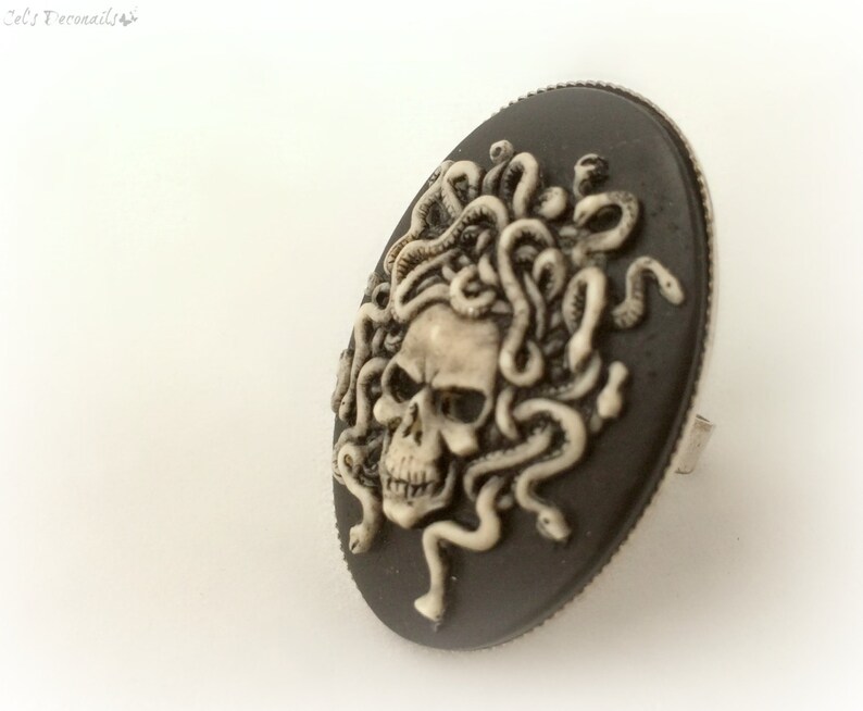 Medusa skull cameo ring, unisex gothic ring image 4