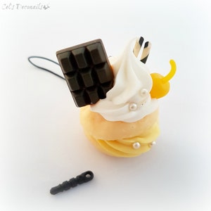 Cream puff planner charm, kawaii phone charm, cute miniature food planner accessory, purse charm image 4