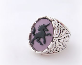 Purple unicorn cameo signet ring, gothic jewelry, pastel goth fantasy ring