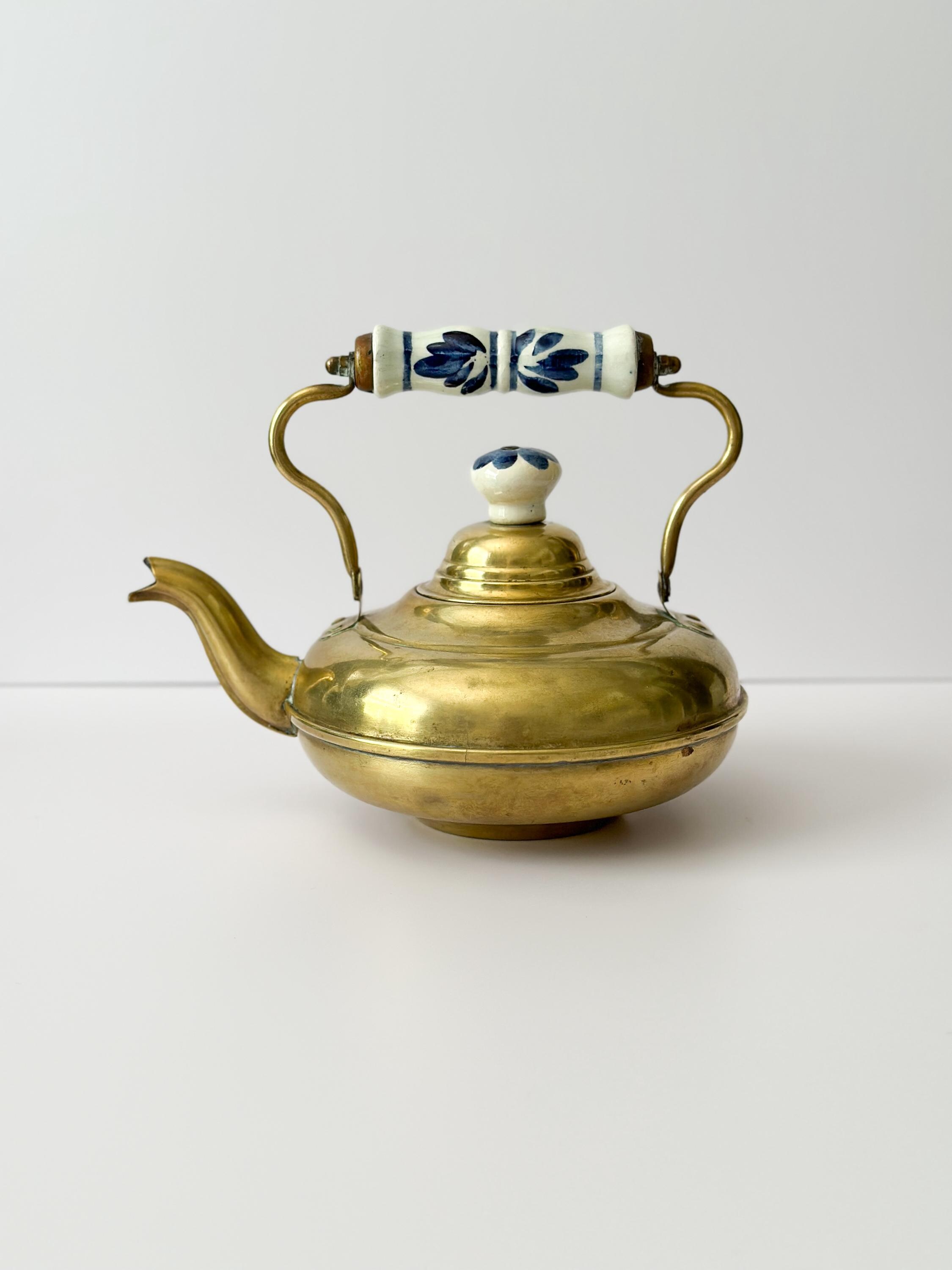 Brass Kettle Kettle White And Gold Breville Soft Top Kettle White Breville  Soft Top Luxe Brass