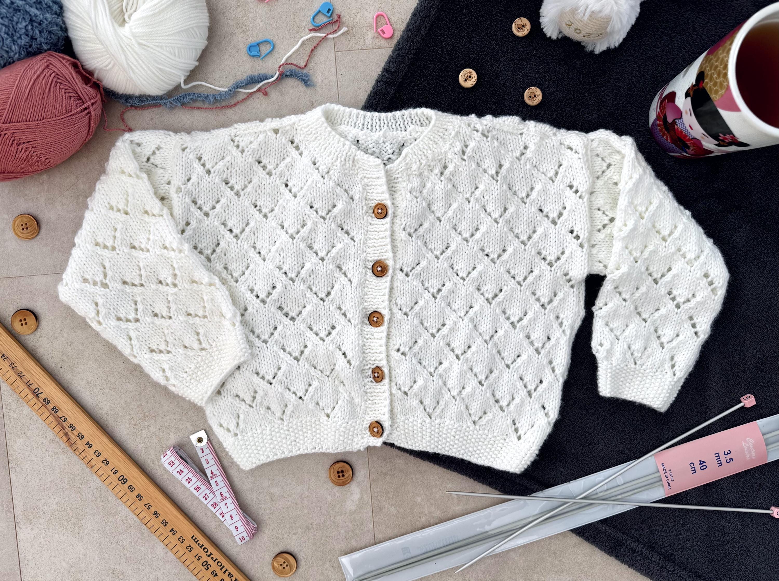 GILET ENFANT TRICOTÉ MAIN - GRIS/BLEU ASYMÉTRIQUE - TAILLE 3/4 ANS - ACRYLIQUE - NEUF