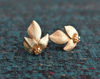 vintage Marcel Boucher Brushed Gold Leaf Clip Earrings 1950s 1960s