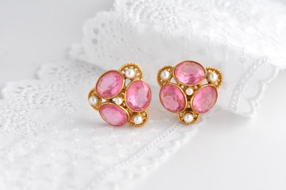 Vintage Weiss Pink Rhinestone & Pearl Clip Earrin… - image 1