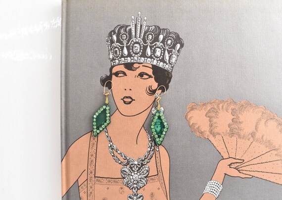 Art Deco dangle drop Earrings translucent Green ce