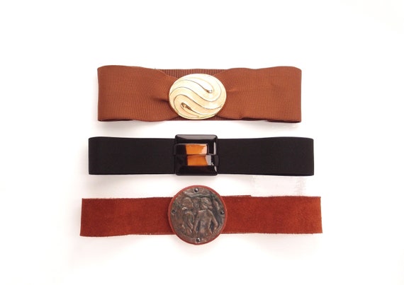 vintage belts 1960s 1970s Dame suede Leather arti… - image 1