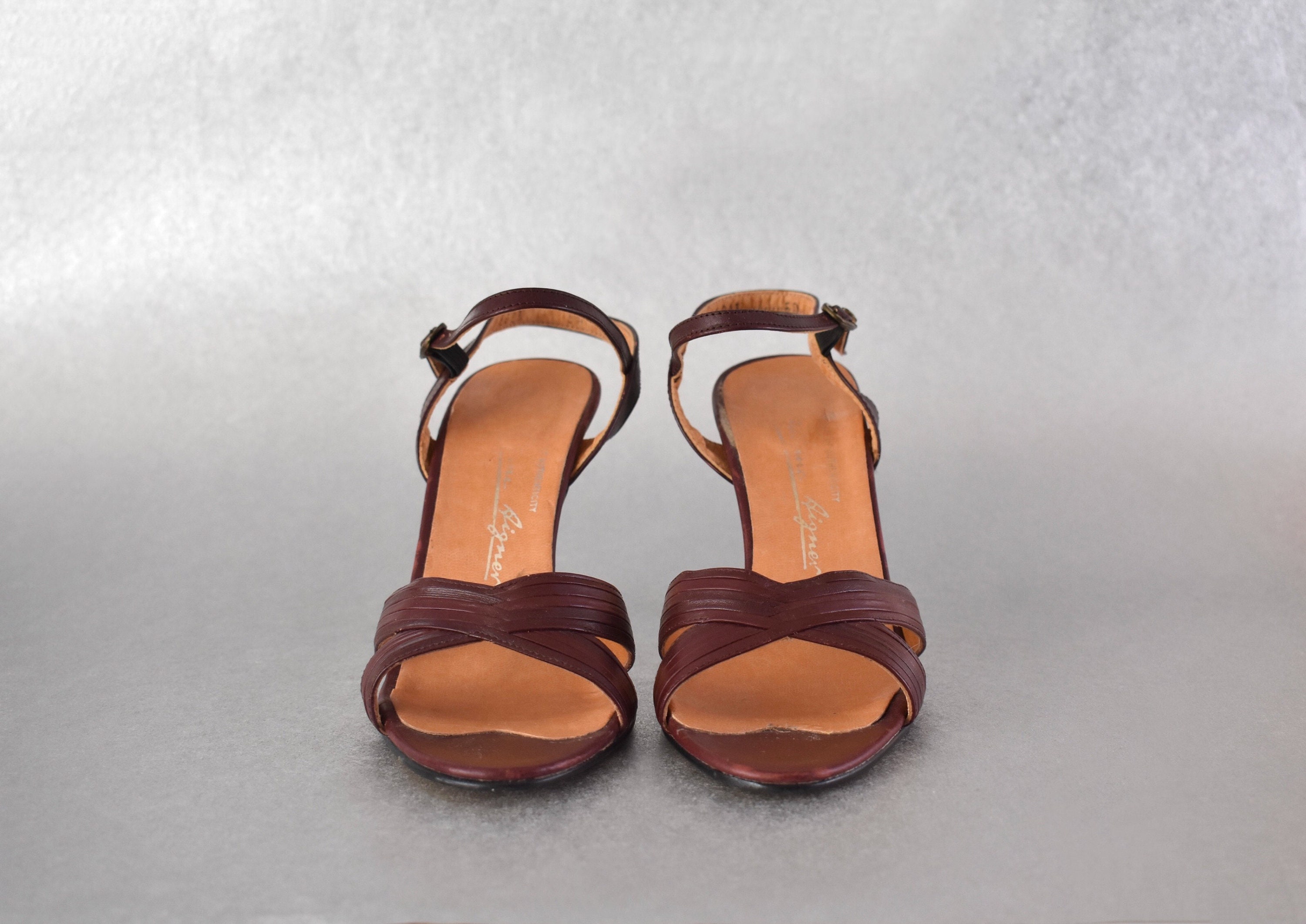 etienne aigner sandals