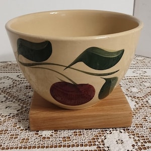 Vintage Watt Ovenware USA &quot;Apple&quot; Mixing Bowl #65