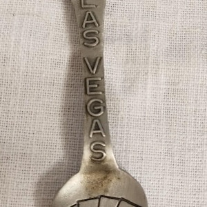 Cuchara de recuerdo vintage de peltre de Las Vegas, Nevada