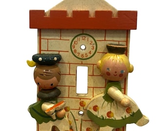 Tapa de interruptor de luz de madera vintage IRMI Alemania con pareja bailando (arte popular)