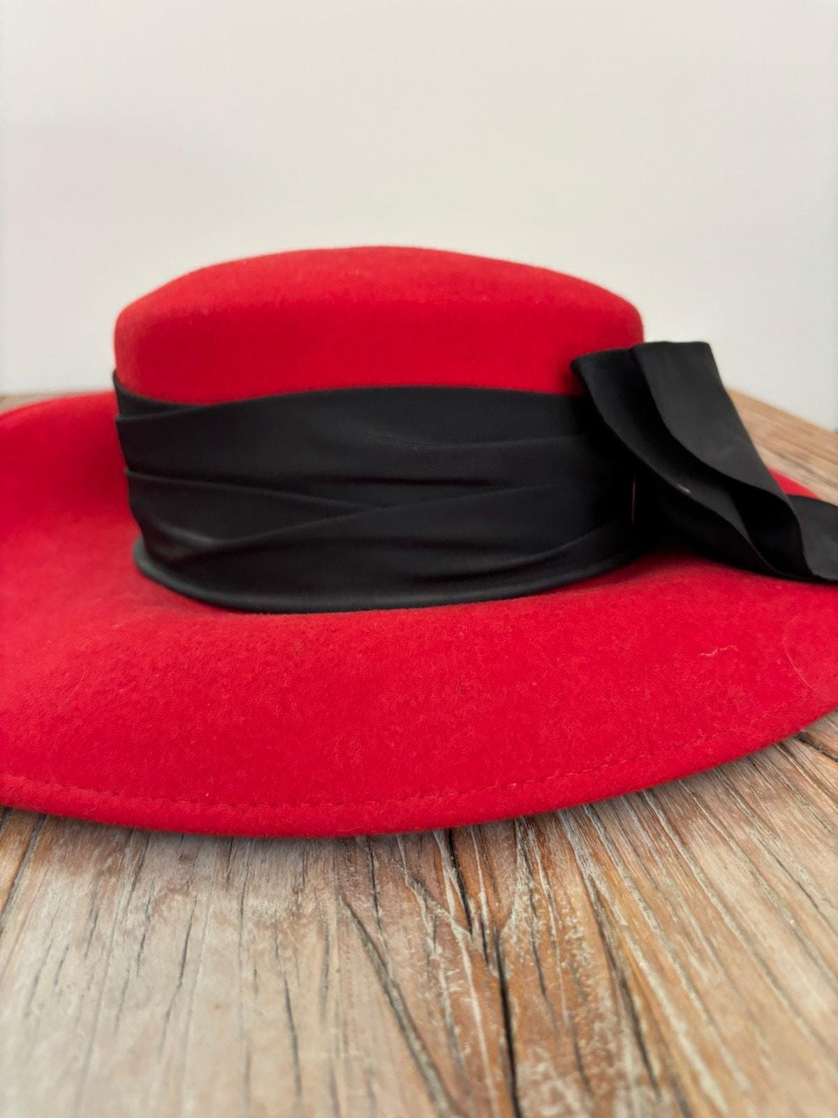 Michael Howard 100% Wool Red Hat Made in the U.S. A. With  display picture 2