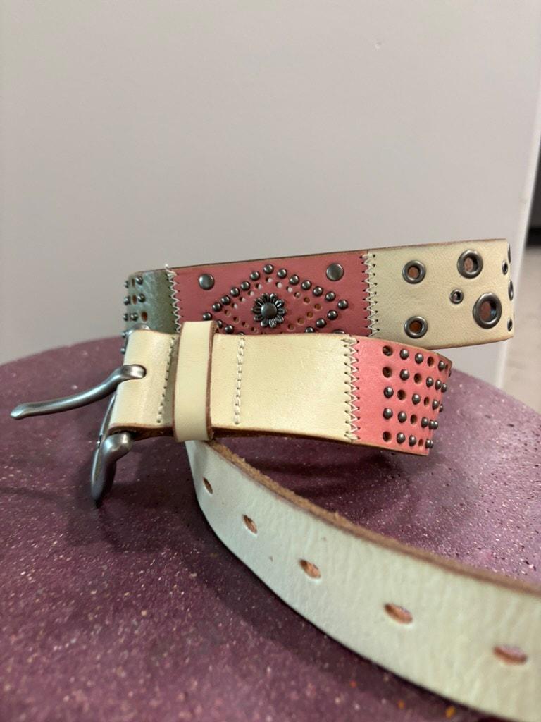 Fossil Patchwork Tooled Leather Belt Floral Embellished  display picture 1