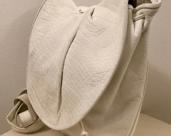 Vintage CARLOS FALCHI White Leather Bag/Hand Made Crossbody Purse