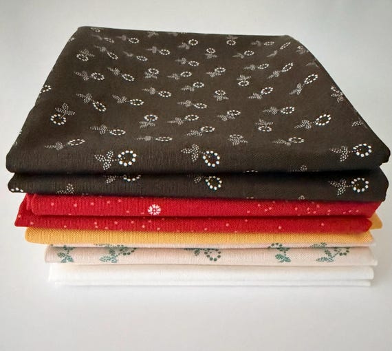 Lori Holt Warm Traditional Fat Quarter Bundle – Quilting Fabrics (6 Pieces)