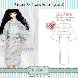 Puede incluir: Patrón de costura PDF imprimible para una muñeca ABJD de 45 cm. El patrón incluye una camisa, una falda y un cinturón obi. El patrón está etiquetado como "YuKata" y "Talla MSD".