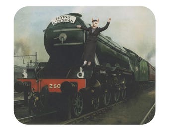 Podkładka pod stół Flying Scotsman w miniaturze | Sztuka w stylu vintage z parowozem | Prezent z terierem szkockim